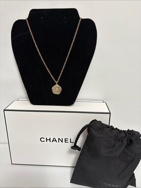 Chanel Charm on Gold Necklace ⭐️✨